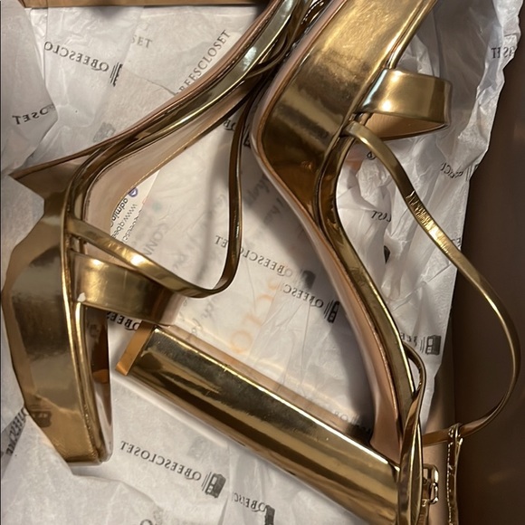 Gianvito Rossi Gold Heels - Picture 3 of 4